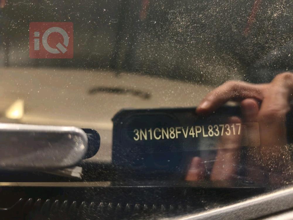 نيسان فيرسا